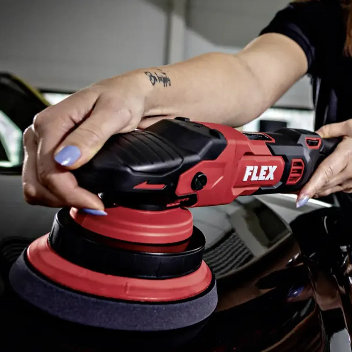 FLEX XFE 2 15 Detailansicht des flachen Getriebekopfs